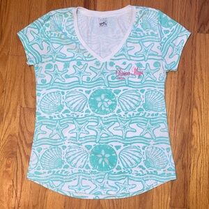 RIVIERA MAYA Aqua & White Sea Shell Print V‑Neck Short Sleeve Tee- Size Medium M